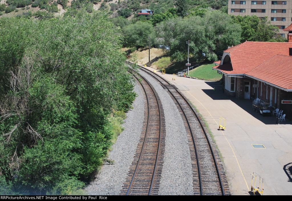 Looking East From Glenwood Station